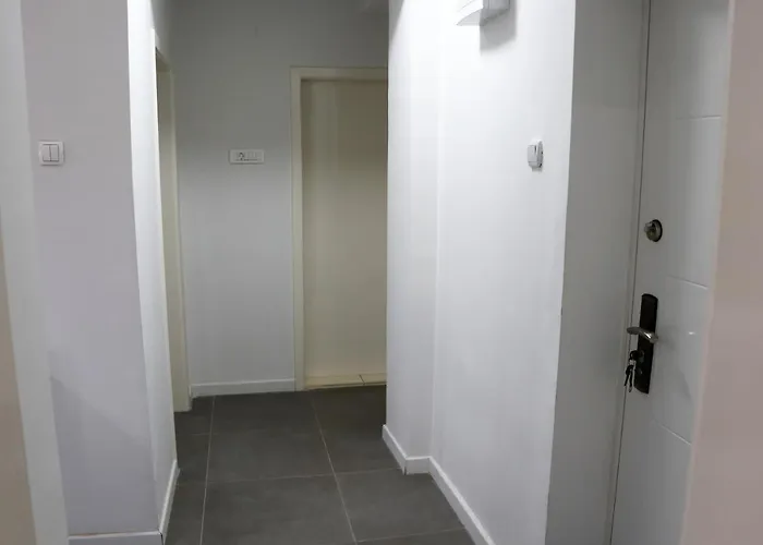 Spacious Modern Kisela Voda Apartment