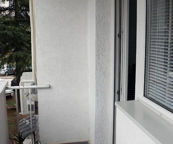 Apartment Spacious Modern Kisela Voda Skopje